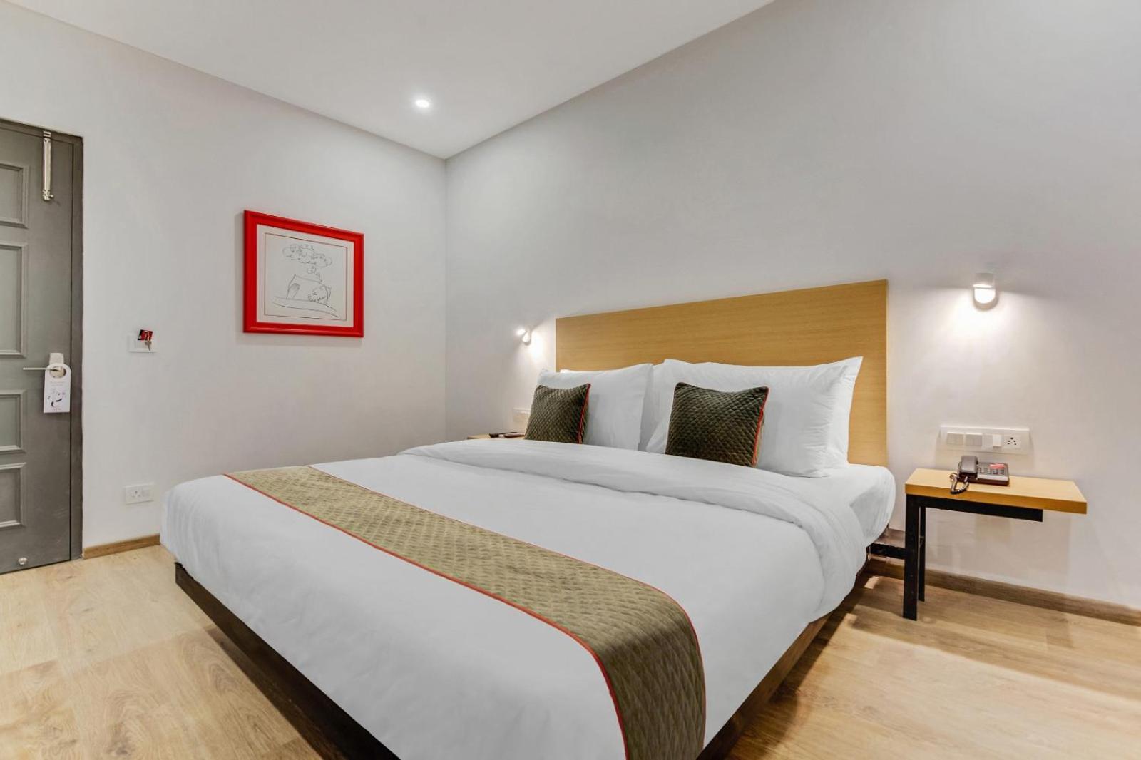 King Plaza Near Delhi Airport Hotel 4*